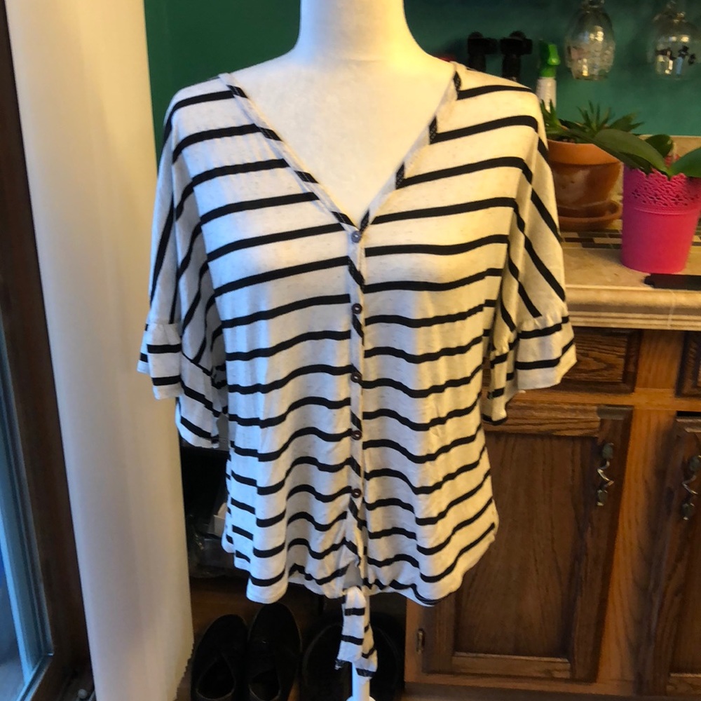 Jolie striped knitted tee with ruffle sleeves